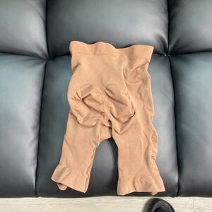 SKIMS Seamless Sculpt High-Waist Leggings Shapewear Nude XS NWT